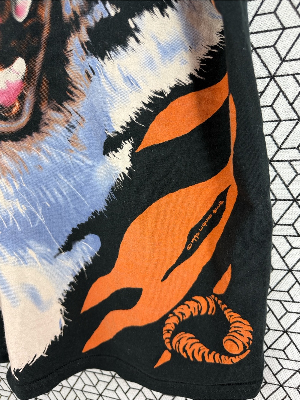 Rare Vintage Liquid Blue Black Tiger All Over Print 90’s 1995 Tee - Picture 4 of 6